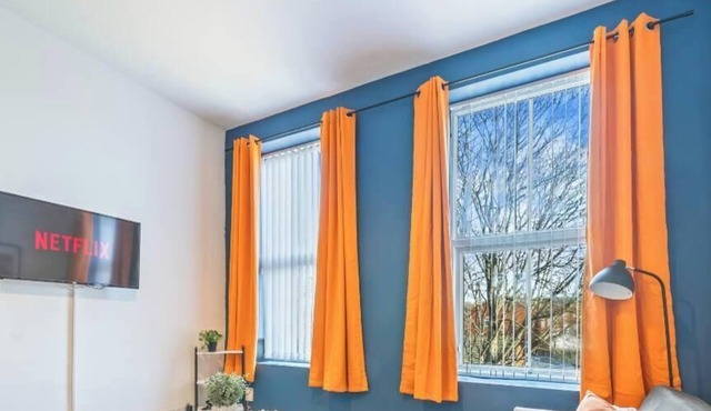 Latimer Flat 4 - Spacious 2-Bed Apt - Sleeps 6