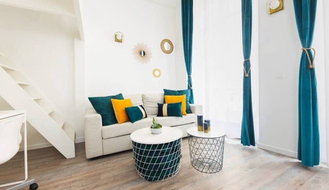 Latin Quarter Loft - Steps from the Seine