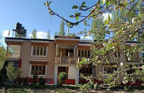 Latsas Ecolodge