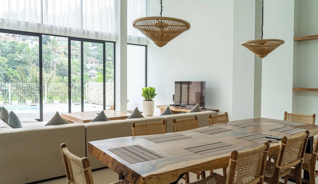 Lavender Rooftop 3BR Villa with a Heated Private Pool