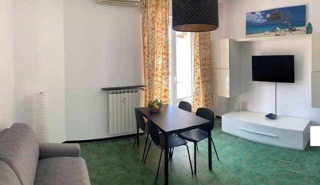Lavi House with Box