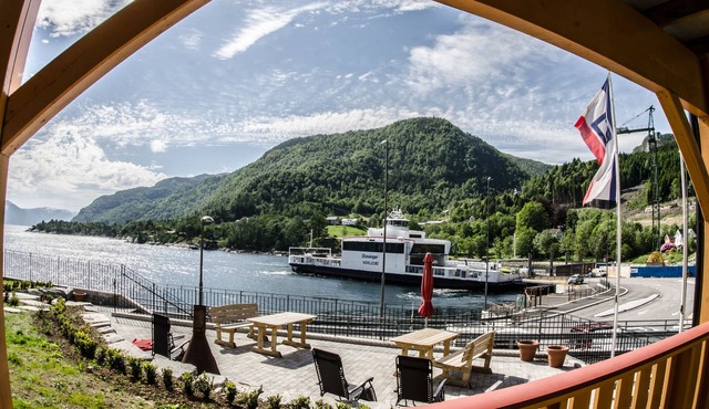 Lavik Fjord Hotell