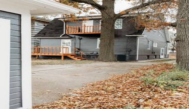 Lavish 2BR Lower Unit in Ferndale