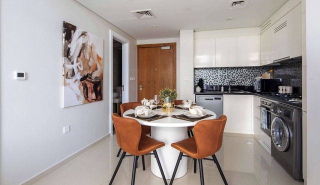 Lavish 2BR with Community View in Business Bay!