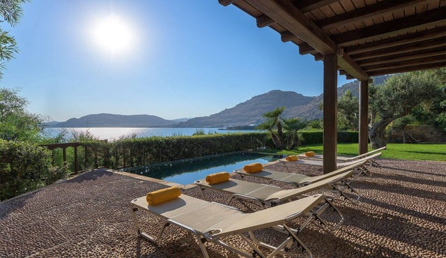 Lavish Rhodes Beachfront Villa | Villa Blue Bay | 6 Bedrooms | Ptivate Beach.