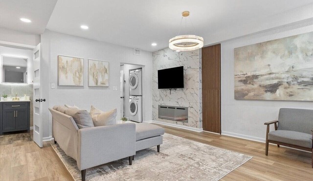 Lawrenceville/Central @5 Spacious Quiet 3BD with Free Street Parking