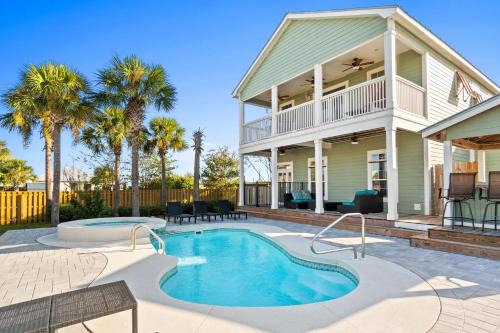 Lazy Palms- Private pool Pet friendly WIFI
