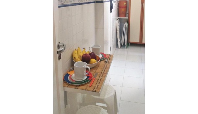 LB206 - Quarto e sala reformado e silencioso no Leblon