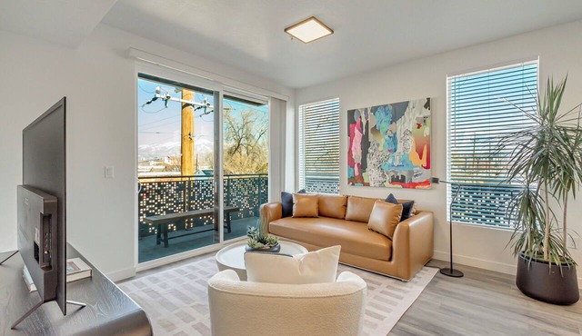 LCF - Sugarhood - Sugar House- 3BR/2BA - CoWork + Gym - 2 Kings + Queen