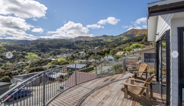 Le Bach - Sun drenched north facing deck, Harbour views & Free Wifi