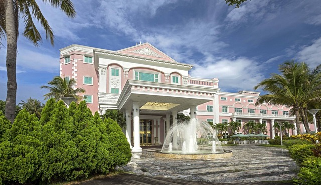 Le Beau Max Resort