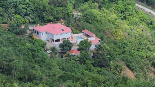 LE BLANC HIDEAWAY