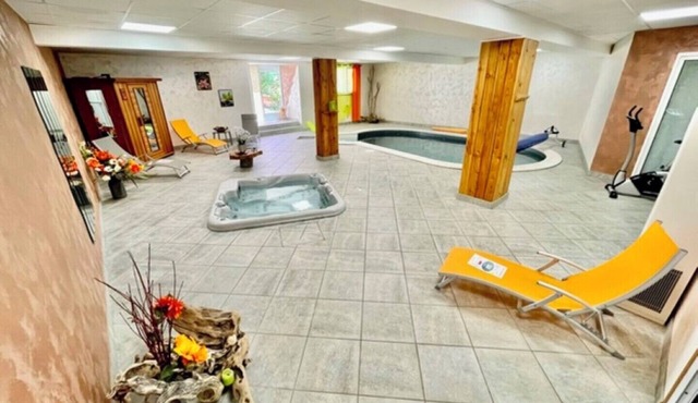 Le Cabanou - Private SPA in the countryside. Quiet, natural setting with superb views
