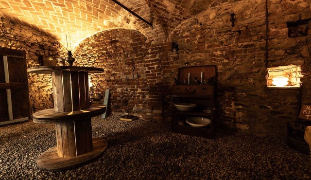 "Le calendule relax home &wine" Whirlpool and wine cellar for romantic aperitifs
