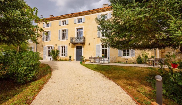 Le Castel Pierre - 7ch&7sdb avec clim, piscine XL, ping-pong, salle fitness et sauna pour 15 personnes
