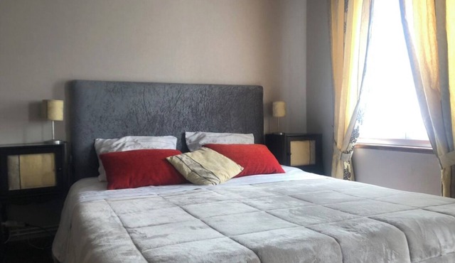 LE CLOS D'ETRETAT/MONET room