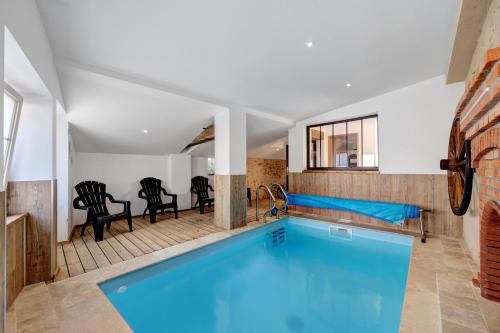 Le Clos des Prés Piscine et Spa