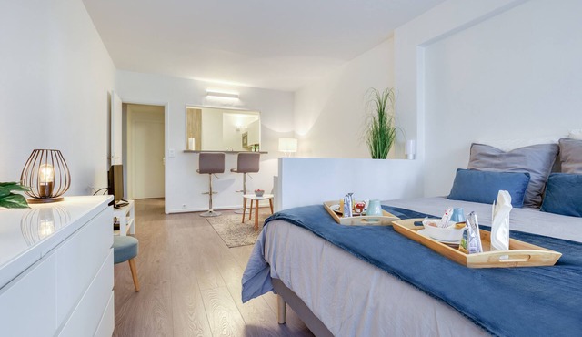 LE COCON DES COUPLES★COEUR DE VILLE★TOUT PROCHE VERSAILLES