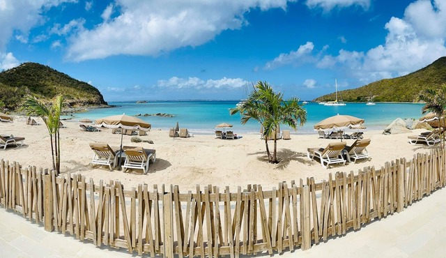 Le Domaine Anse Marcel Beach Resort