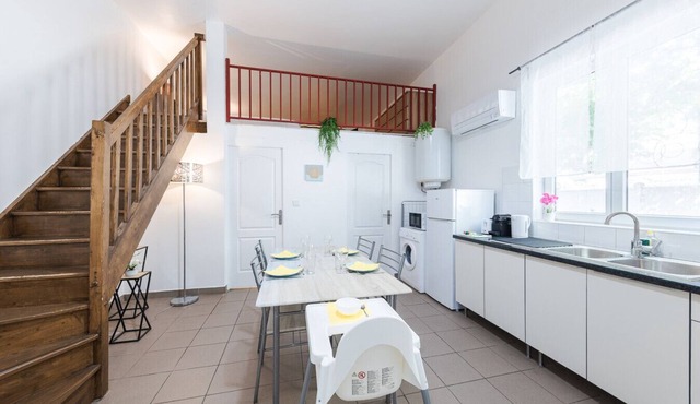 Le Duplex de la Gare sleeps 2
