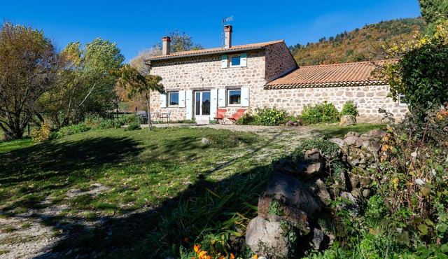 Le Mas Victor Ardèche – Tranquility and Nature Near Saint-Victor