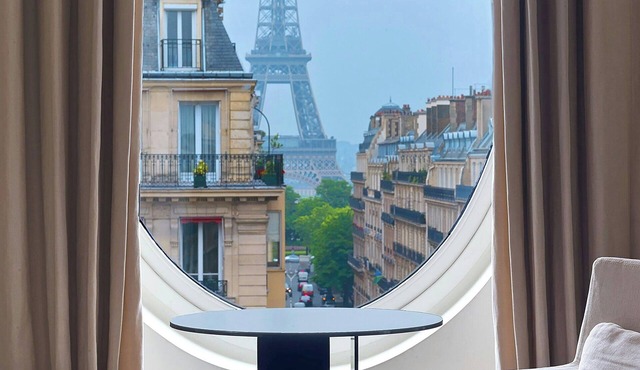 Le Metropolitan Paris Tour Eiffel, a Tribute Portfolio Hotel