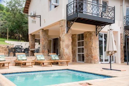 Le Opstal, a Scenic Farm Stay near Rustenburg