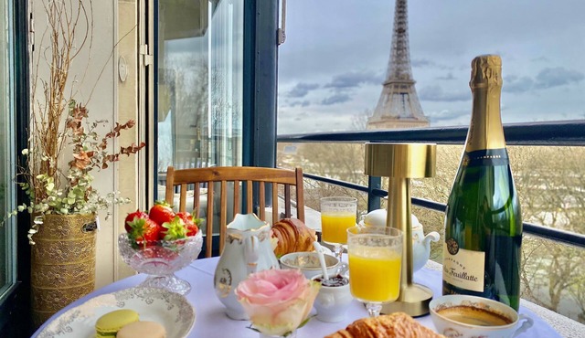 Le Panorama Eiffel - Tower Views