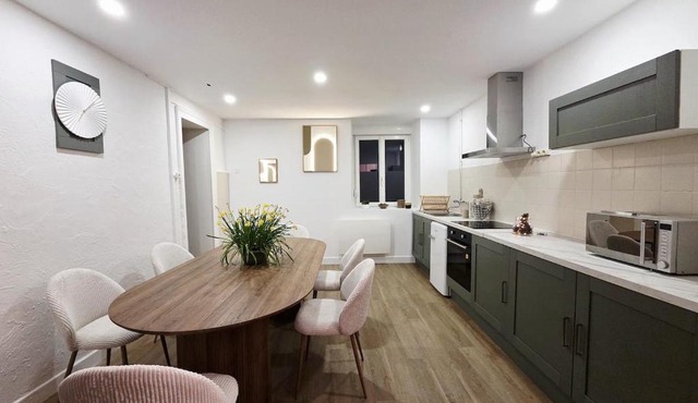 Le petit domaine de Leo L ecureuil appartement cosy avec jardin privatif