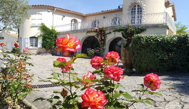 le Relais Fleuri