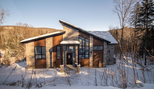Le Somptueux : Luxurious Waterfront & Mountains