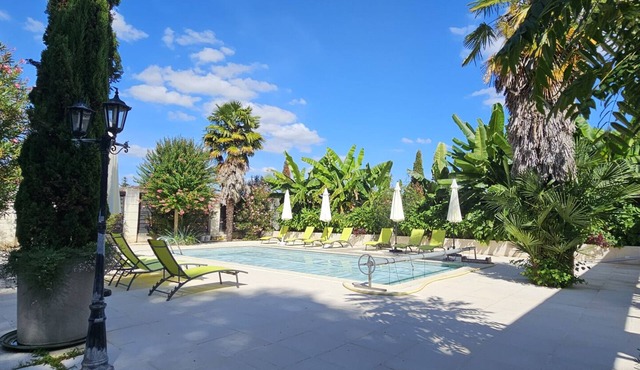 Le Souffle du Vent at L'Instant Présent Peaceful getaway with pool (2 pers.)