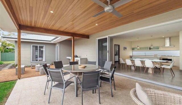 Leeuwin House—Spacious Seaside Living for Groups