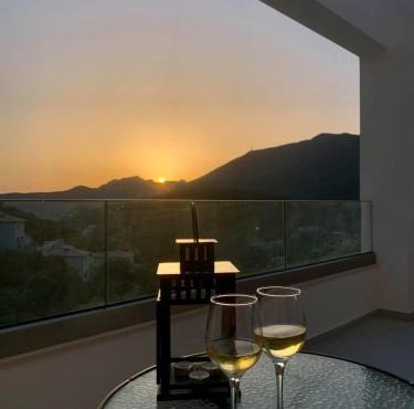 LefkoParga Luxury Suites