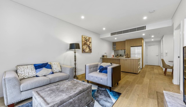 Leichhardt Luxury Green 2 Bed Apt w/free parking