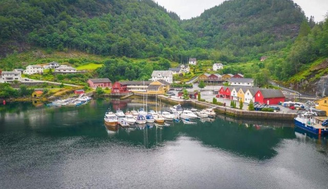 Leirvik i Sogn-Apartment