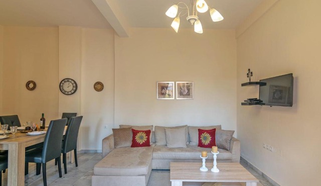 Lemon Tree apartment