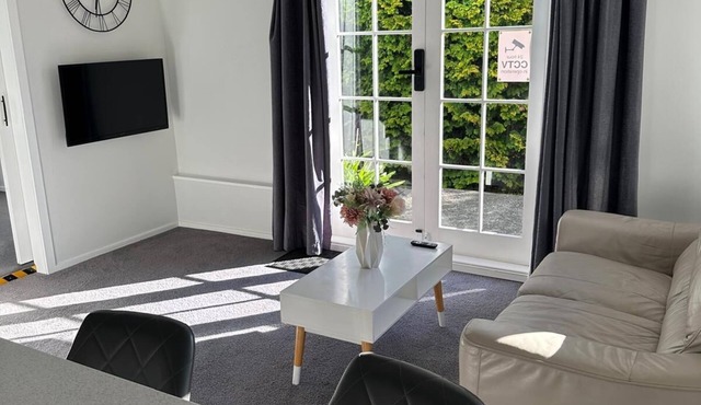 Lemon Tree Apartment Tawa