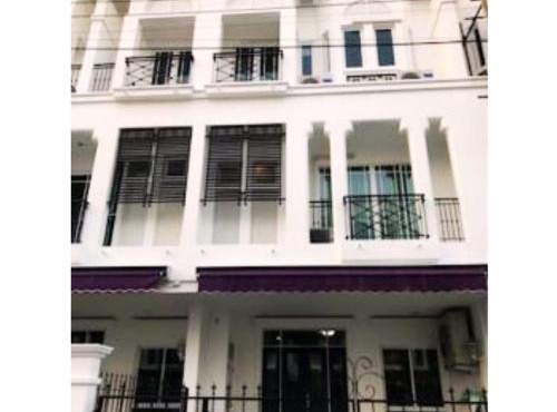 Leon Sukhumvit 62
