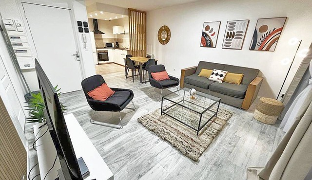 LeRelaisdOdile * Spacious & Bright Apartment *