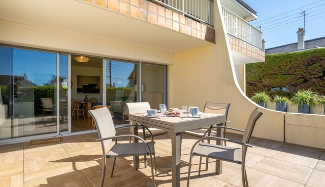 Les Albatros by Interhome