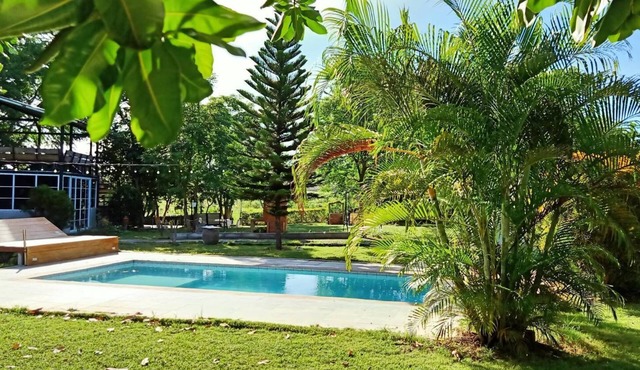 Les Collines Resort