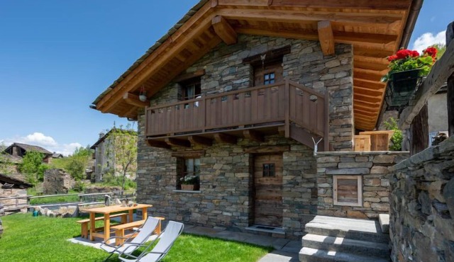 Les Combes by Interhome