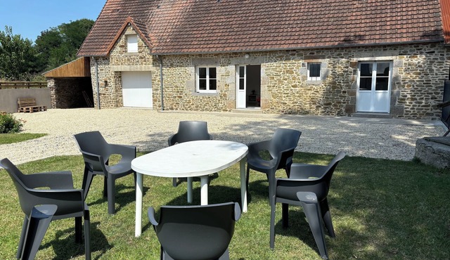 Les flots bleus: Charming little house by the sea (1.6km away)!