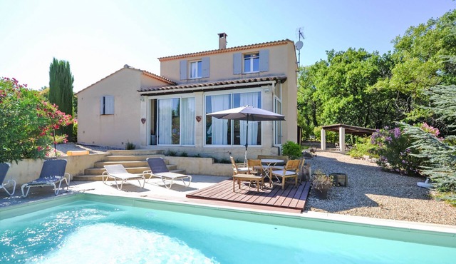 Les Iris by Interhome