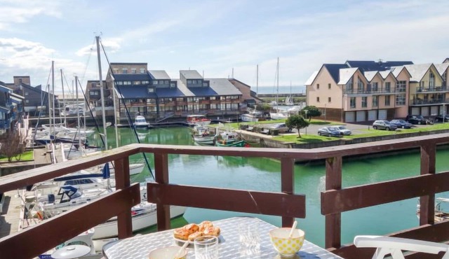 Les Marinas by Interhome