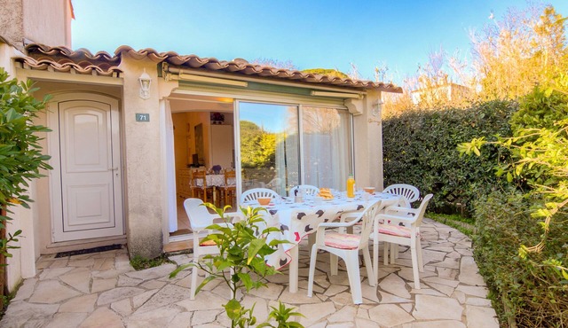Les Parcs de Gassin by Interhome