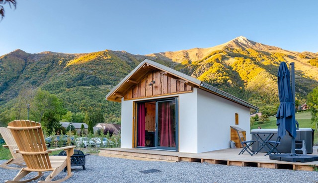 Les Petits Ecrins with private spas