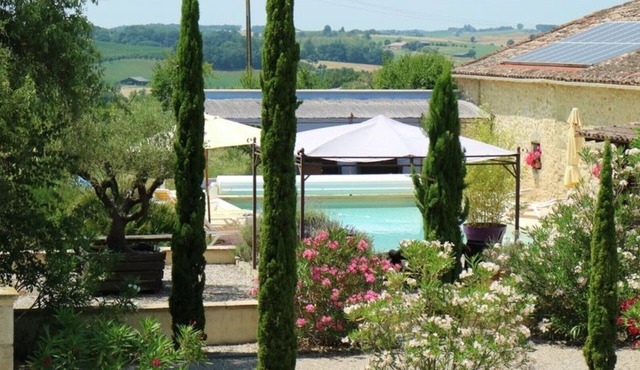 Les Pruniers 4* rated gites set within our own plum orchards, heated pool