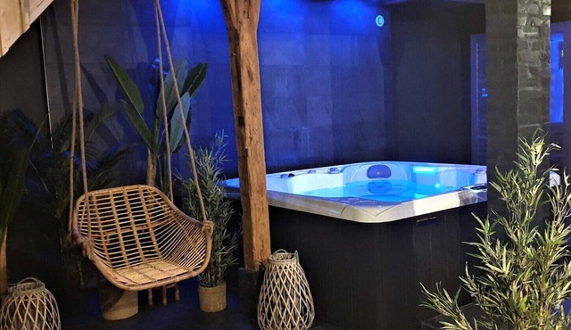 Les Secrets d'Honfleur * Private spa, sauna, cinema Honfleur center